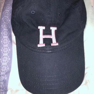 Tommy Hilfiger hat